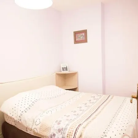 Spacious, Modern, Equipped Apt In Republique *