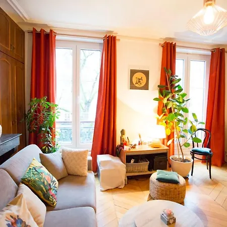Spacious, Modern, Equipped Apt In Republique Párizs