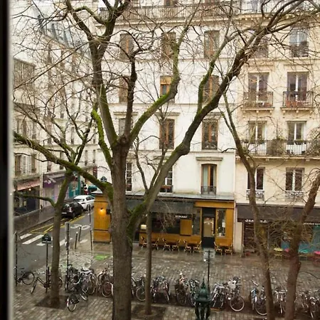 Apartman Spacious, Modern, Equipped Apt In Republique